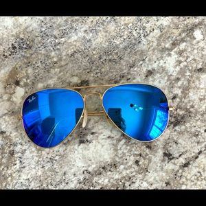 Ray-Ban Aviator Sunglasses